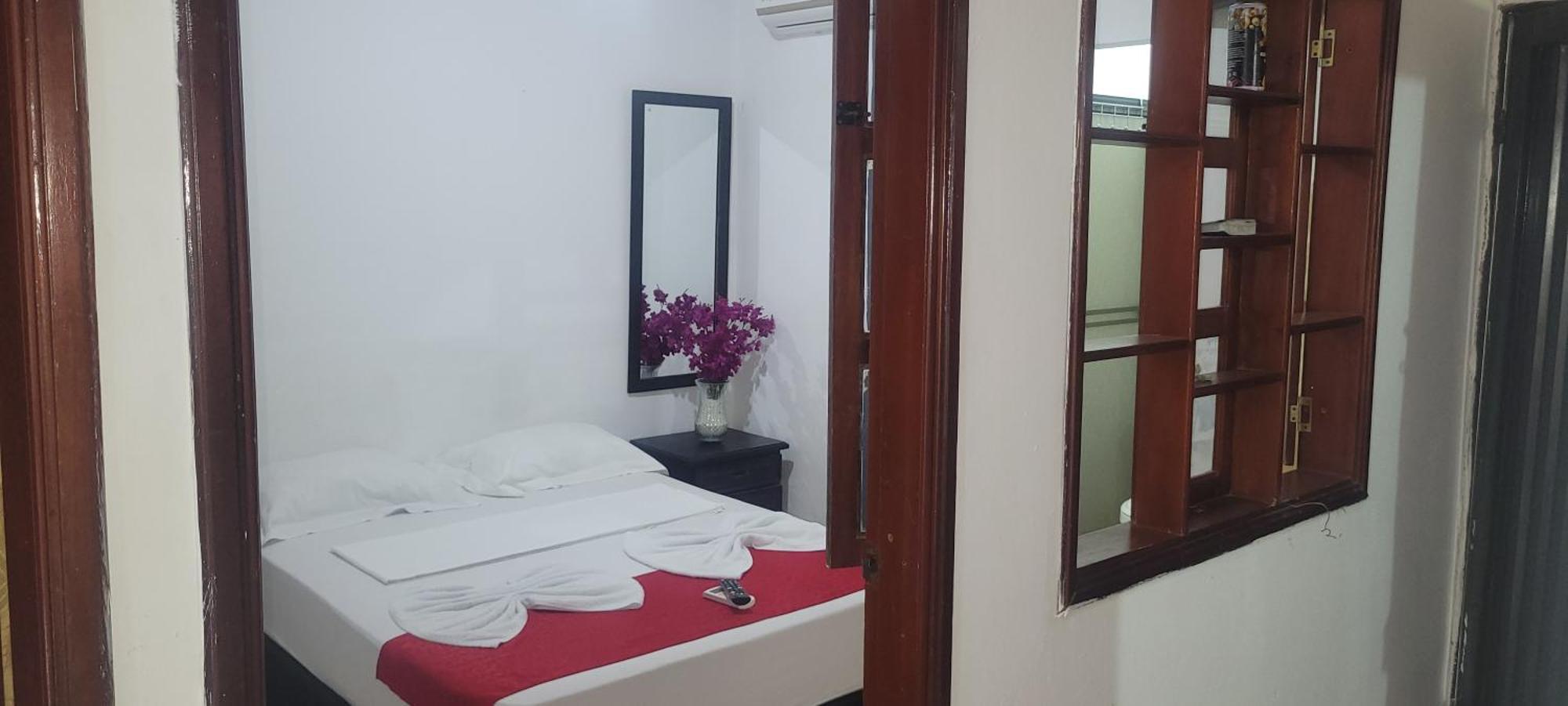 Hostal Villa Del Rio Las Brisas Villavieja Extérieur photo